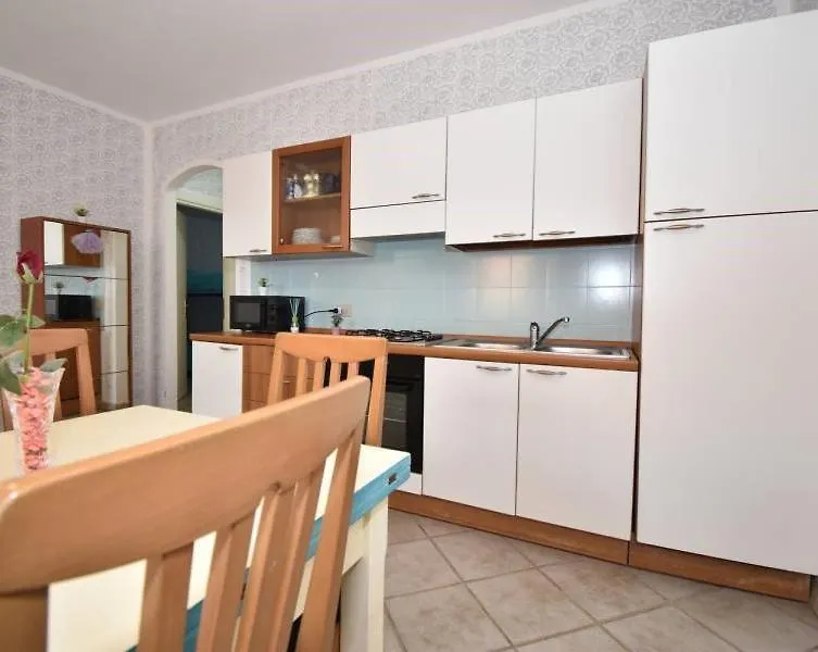 Appartamento Le residenze Itaca Porto Pozzo 0*,