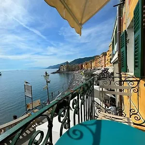 https://un-terrazzino-sul-lungomare.hotelitalianriviera.com